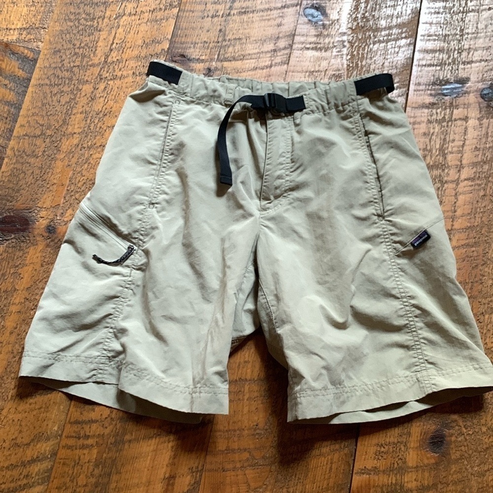 Patagonia GI III nylon shorts Khaki color Men’s Size Small - Picture 8 of 13